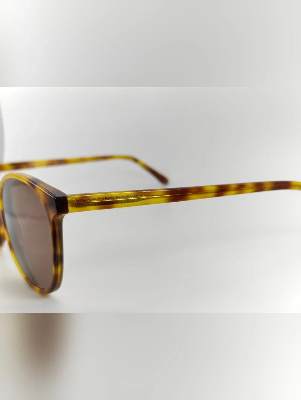 Safari Tortoiseshell. Men's Sunglasses